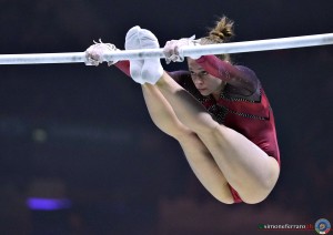 minakovskaya milana aze ph simone ferraro sfa01030 copia